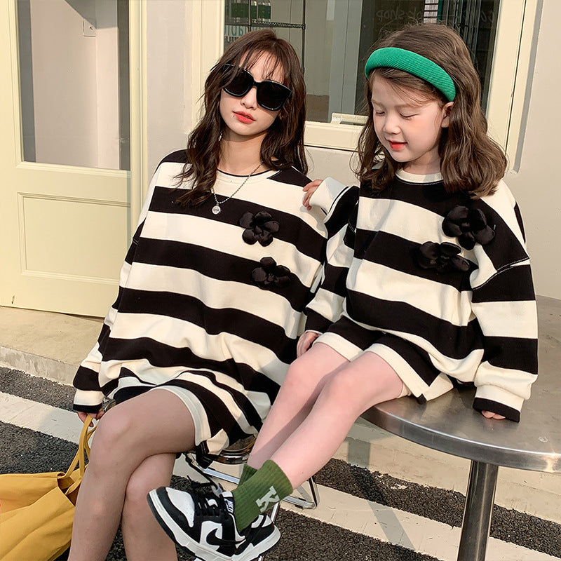 Flower Brooch Striped Sweatshirt Shorts Mother And Daughter Suit