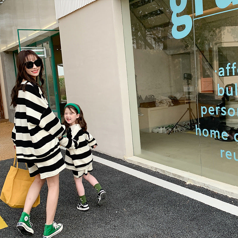 Flower Brooch Striped Sweatshirt Shorts Mother And Daughter Suit